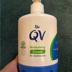 206 Collective Moisturising Cream - Blue and White